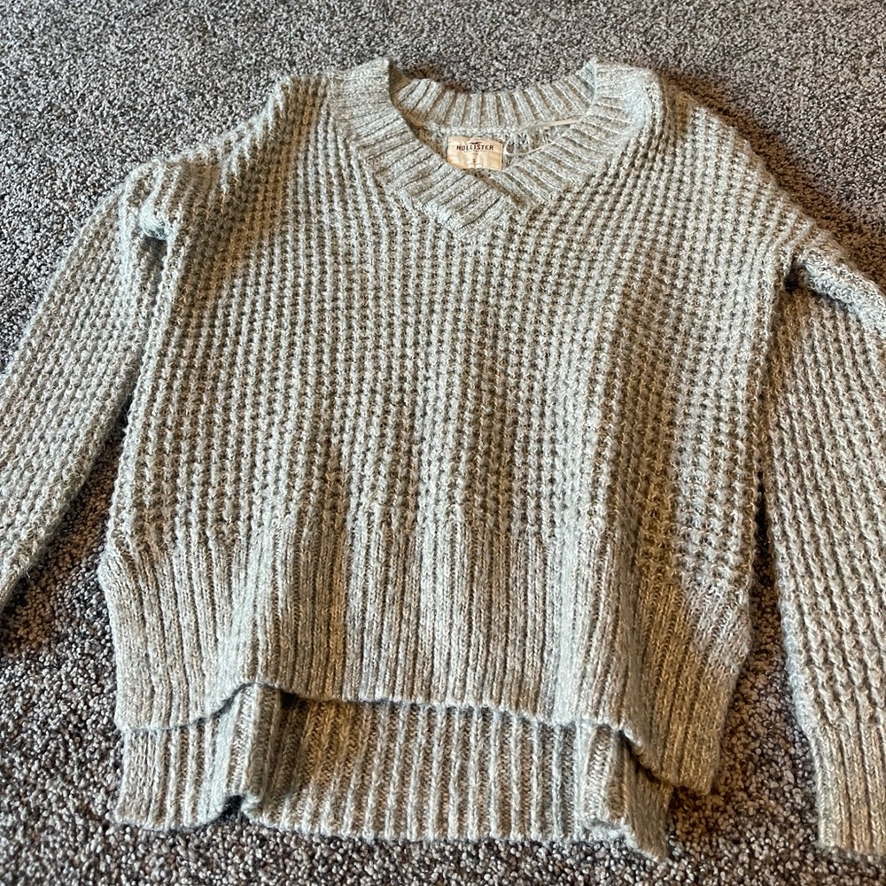 Hollister grey sweater - Small